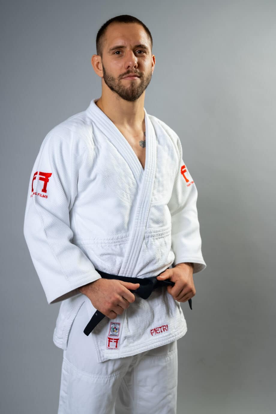 kimono de judo superstar 750 GR IJF
