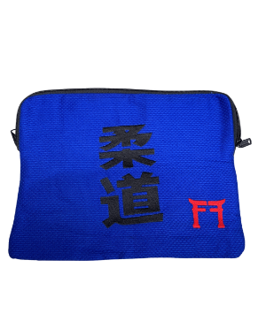 pochette ordinateur kanji