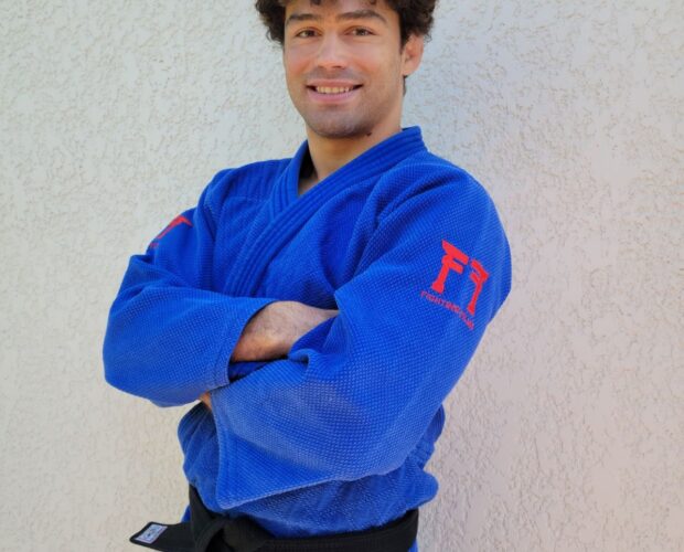 kimonos de judo bleus